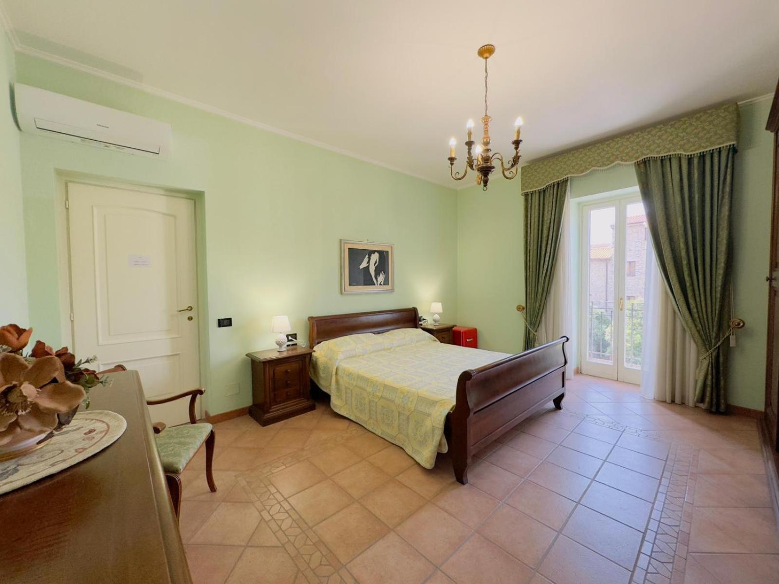 Casa Pepe - Fondi Vertice Rooms 외부 사진