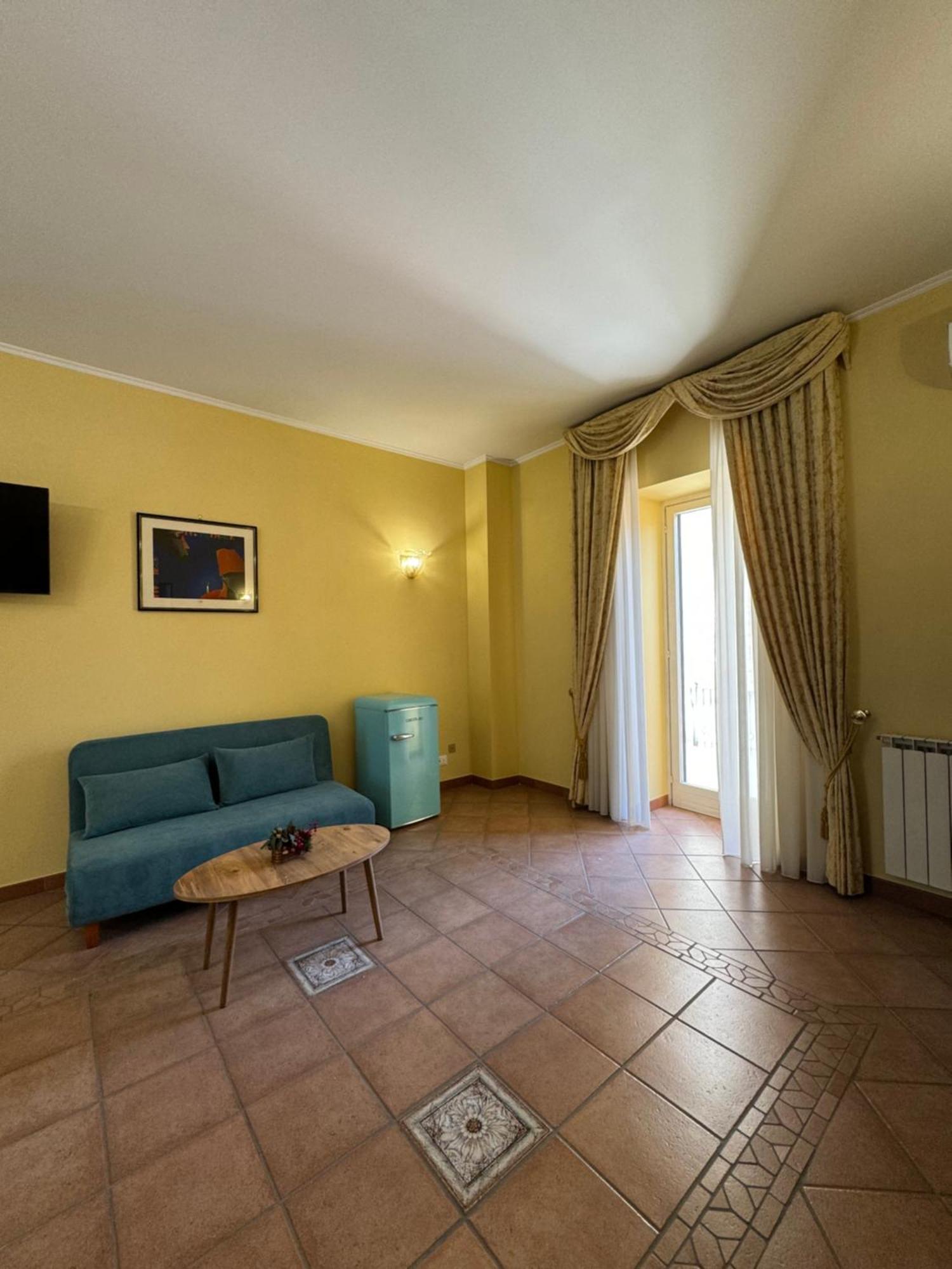 Casa Pepe - Fondi Vertice Rooms 외부 사진
